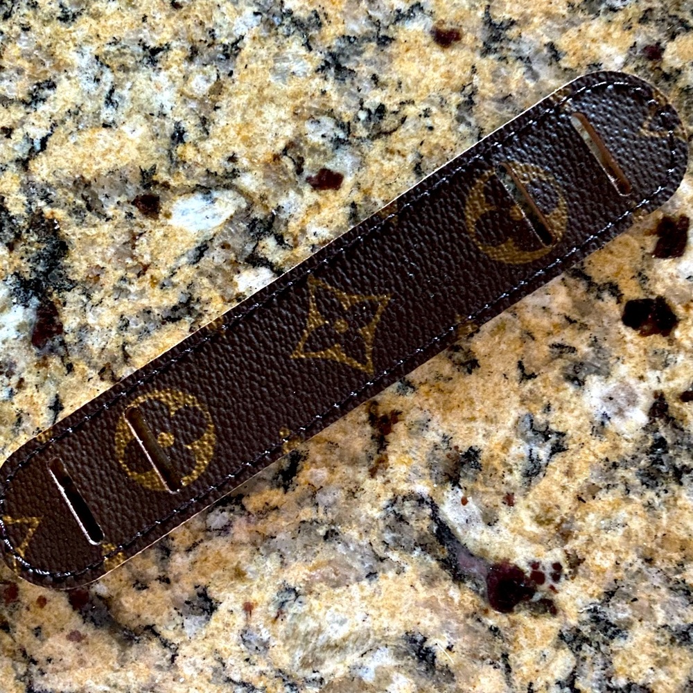 🤎💛Louis Vuitton mono shoulder strap pad💛🤎